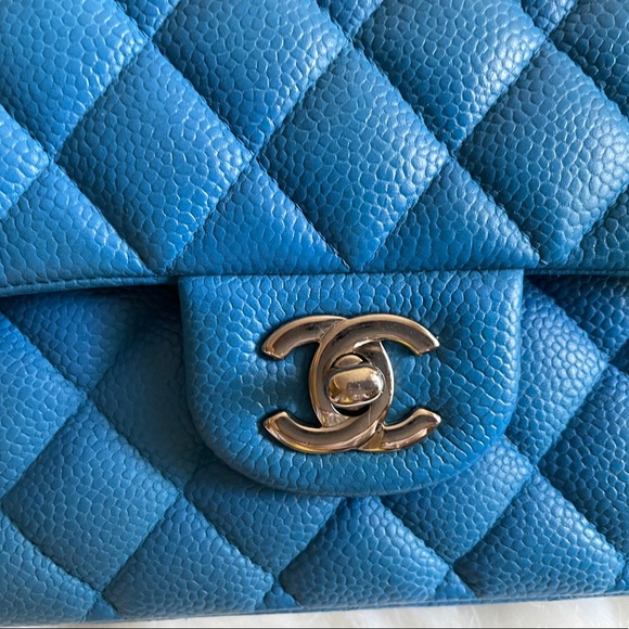Auth Medium Chanel - Picture 4 of 14